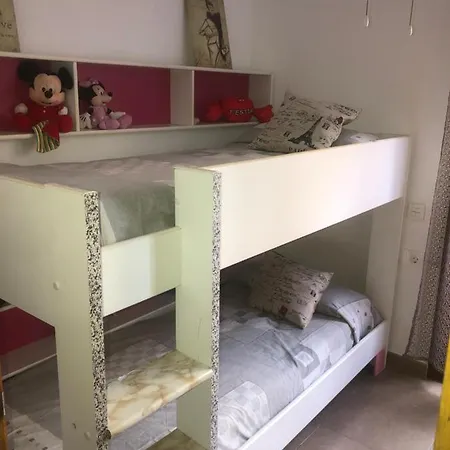 Precioso Apartamento En *